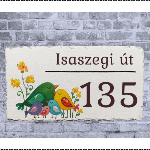 Kézzel festett madárkás házszámtábla palakőből